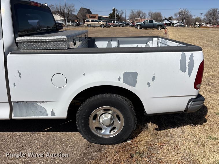 image for item EU5001 2003 Ford F150 Ext. Cab pickup truck