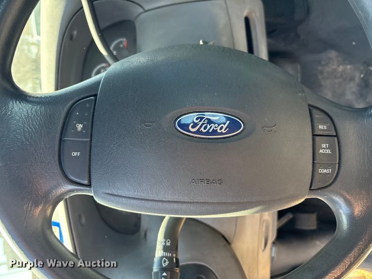 image for item EU5001 2003 Ford F150 Ext. Cab pickup truck