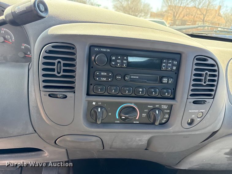 image for item EU5001 2003 Ford F150 Ext. Cab pickup truck