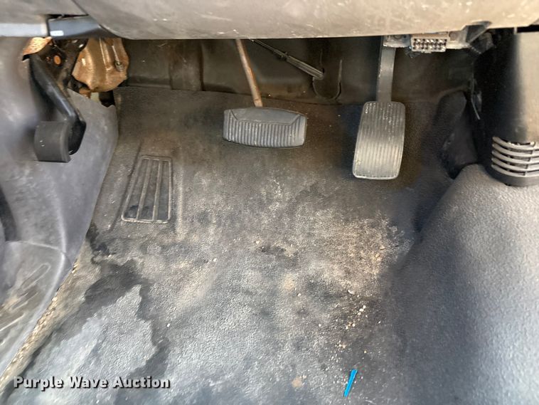 image for item EU5001 2003 Ford F150 Ext. Cab pickup truck