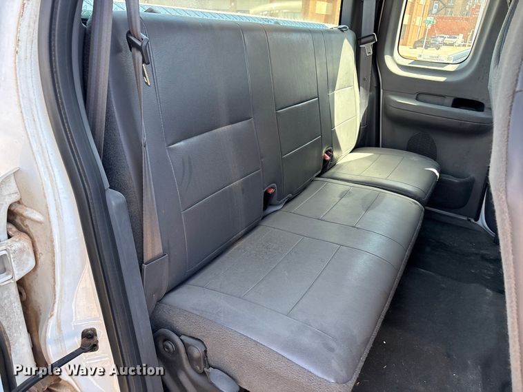 image for item EU5001 2003 Ford F150 Ext. Cab pickup truck