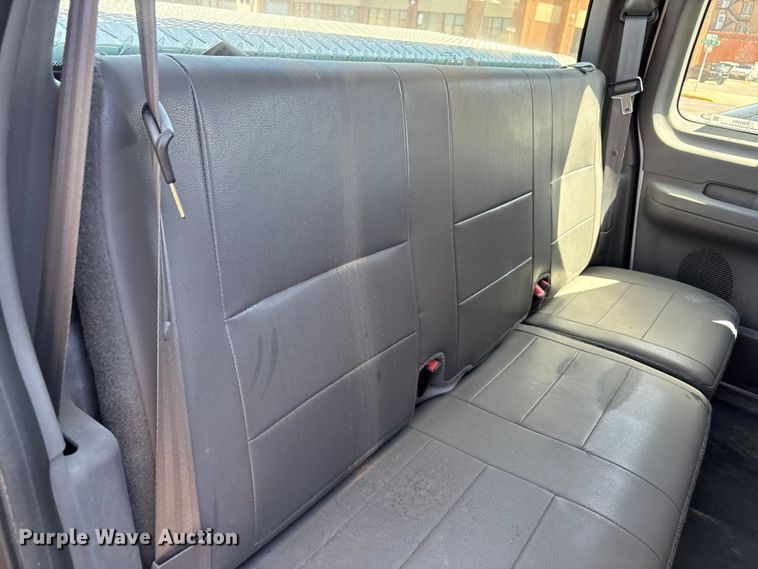 image for item EU5001 2003 Ford F150 Ext. Cab pickup truck