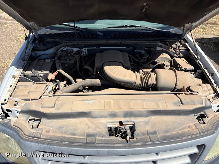 image for item EU5001 2003 Ford F150 Ext. Cab pickup truck