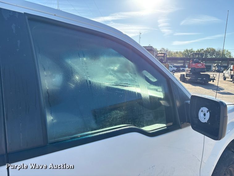 image for item EU7450 2011 Ford F150 Crew Cab pickup truck