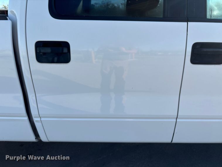 image for item EU7450 2011 Ford F150 Crew Cab pickup truck