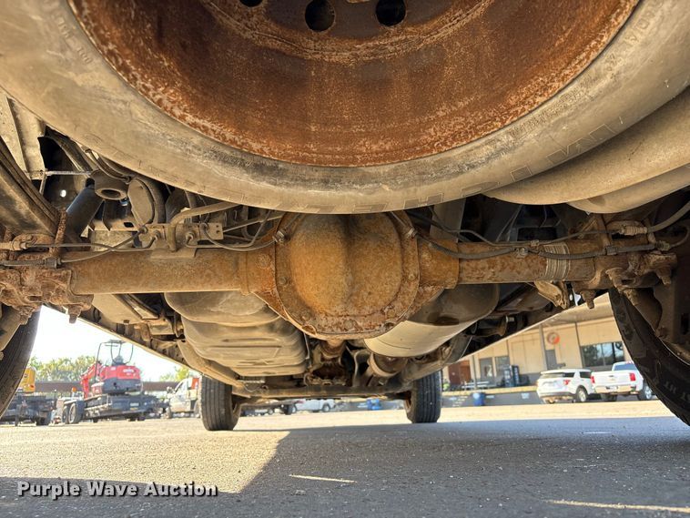 image for item EU7450 2011 Ford F150 Crew Cab pickup truck