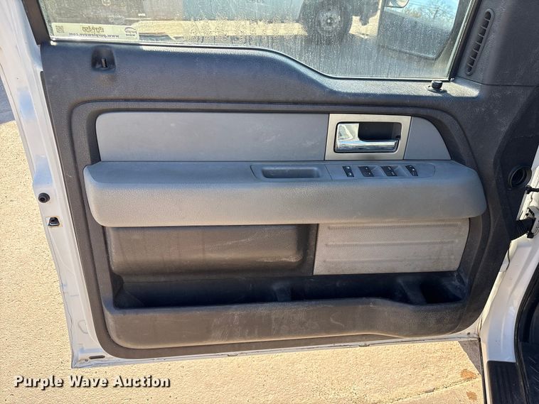 image for item EU7450 2011 Ford F150 Crew Cab pickup truck