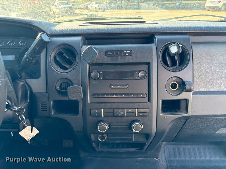 image for item EU7450 2011 Ford F150 Crew Cab pickup truck