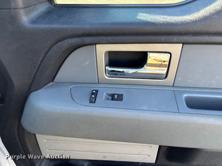 image for item EU7450 2011 Ford F150 Crew Cab pickup truck