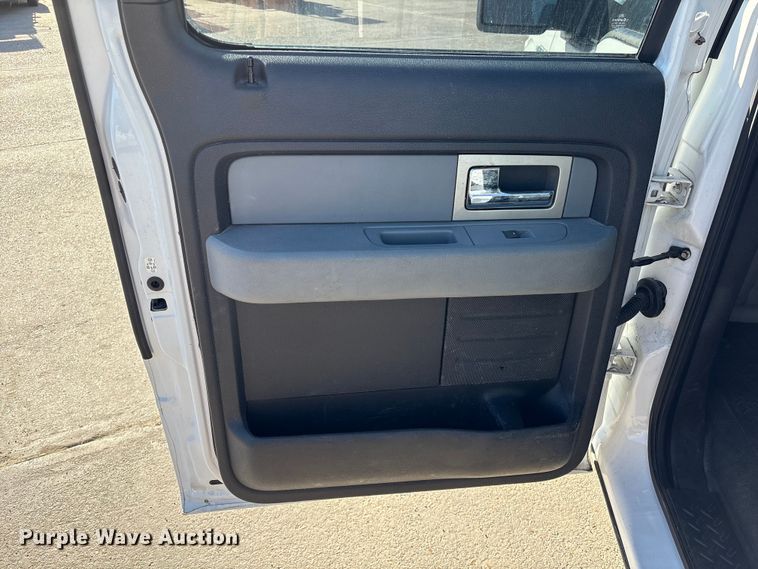 image for item EU7450 2011 Ford F150 Crew Cab pickup truck