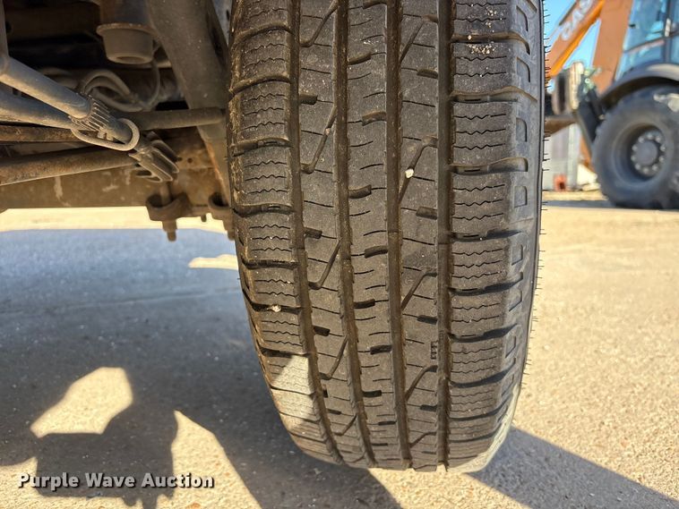 image for item EU7450 2011 Ford F150 Crew Cab pickup truck