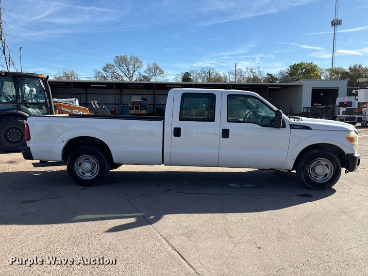 image for item EU7451 2011 Ford F250 Crew Cab pickup truck