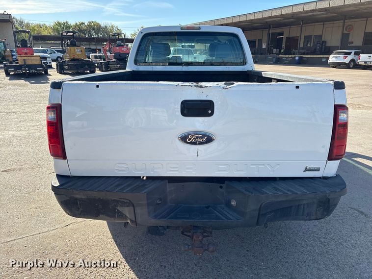 image for item EU7451 2011 Ford F250 Crew Cab pickup truck