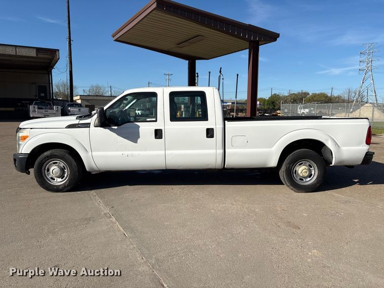 image for item EU7451 2011 Ford F250 Crew Cab pickup truck