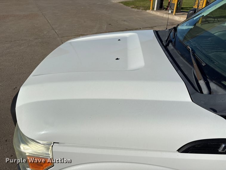 image for item EU7451 2011 Ford F250 Crew Cab pickup truck