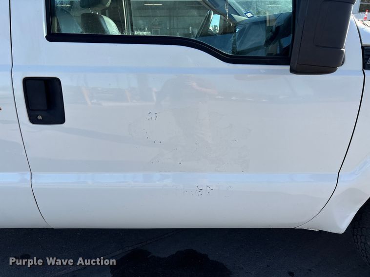 image for item EU7451 2011 Ford F250 Crew Cab pickup truck