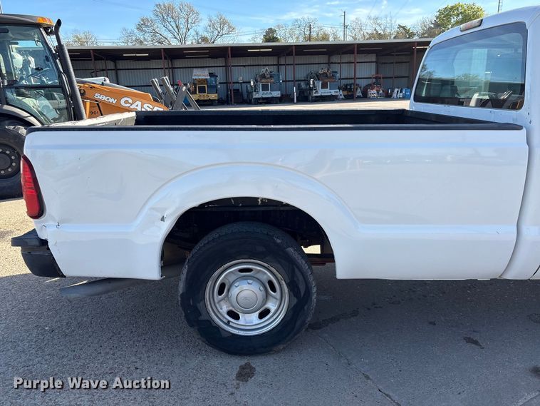 image for item EU7451 2011 Ford F250 Crew Cab pickup truck