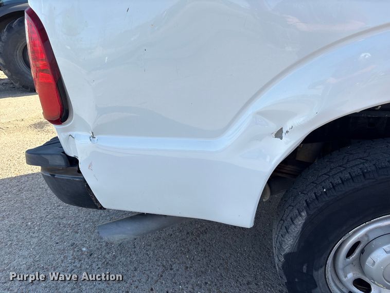 image for item EU7451 2011 Ford F250 Crew Cab pickup truck