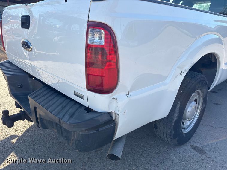 image for item EU7451 2011 Ford F250 Crew Cab pickup truck