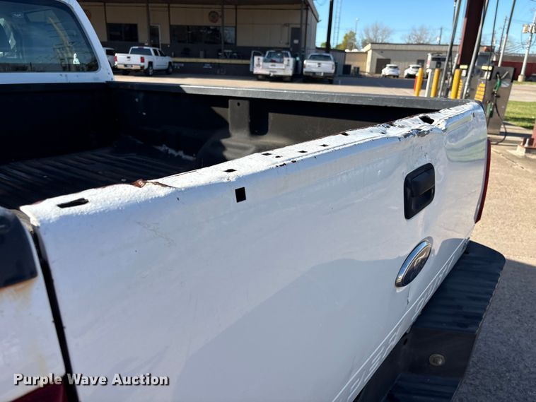 image for item EU7451 2011 Ford F250 Crew Cab pickup truck