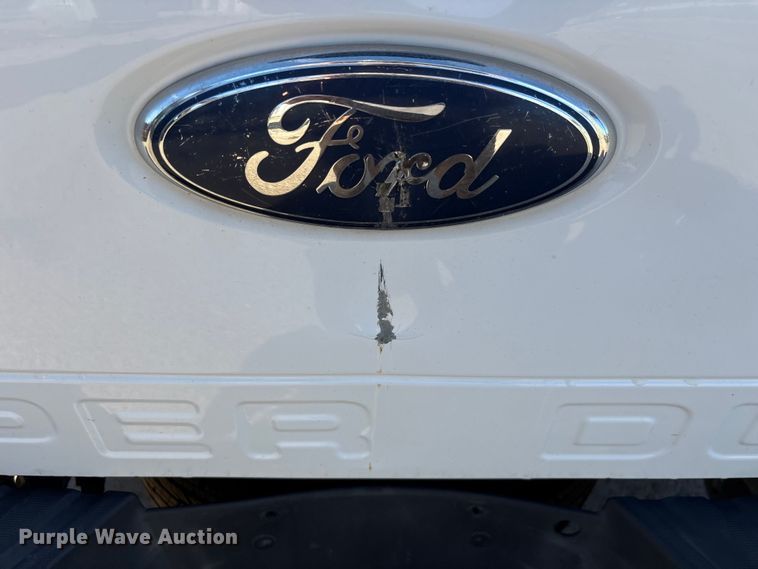 image for item EU7451 2011 Ford F250 Crew Cab pickup truck