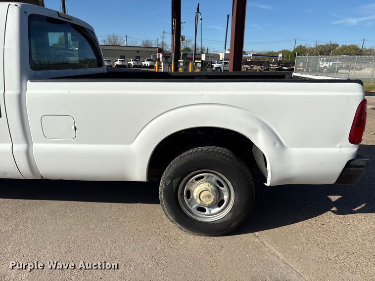 image for item EU7451 2011 Ford F250 Crew Cab pickup truck