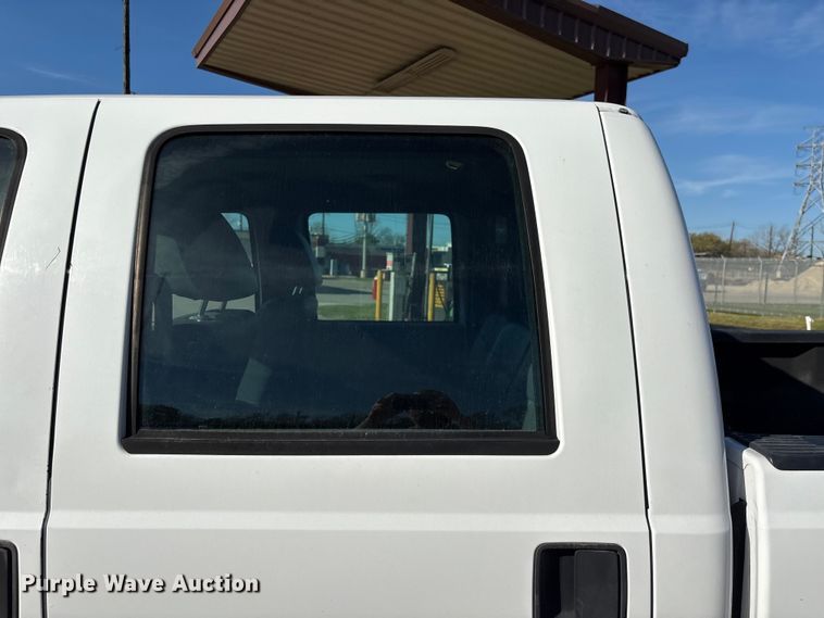 image for item EU7451 2011 Ford F250 Crew Cab pickup truck