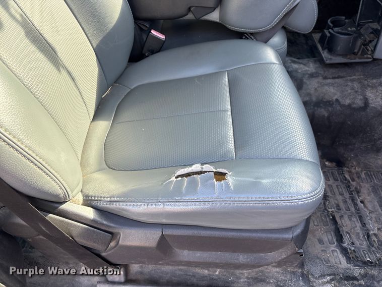 image for item EU7451 2011 Ford F250 Crew Cab pickup truck