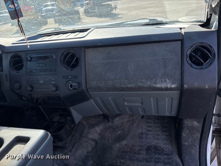 image for item EU7451 2011 Ford F250 Crew Cab pickup truck