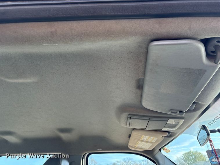 image for item EU7451 2011 Ford F250 Crew Cab pickup truck