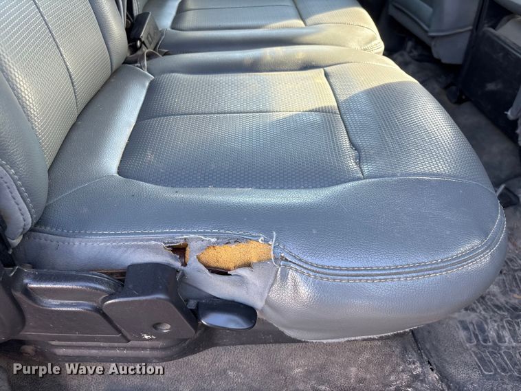 image for item EU7451 2011 Ford F250 Crew Cab pickup truck