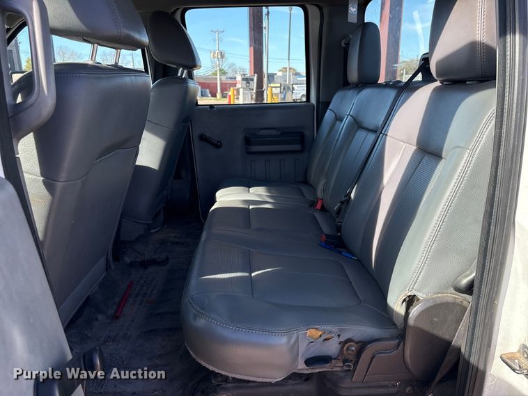 image for item EU7451 2011 Ford F250 Crew Cab pickup truck