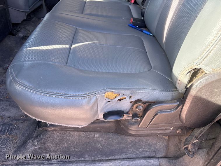 image for item EU7451 2011 Ford F250 Crew Cab pickup truck