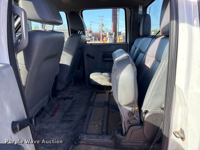 image for item EU7451 2011 Ford F250 Crew Cab pickup truck