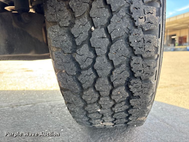 image for item EU7451 2011 Ford F250 Crew Cab pickup truck