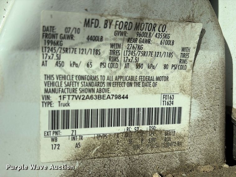 image for item EU7451 2011 Ford F250 Crew Cab pickup truck