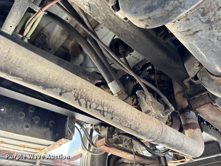 image for item EU7452 2006 Ford F750 pothole patcher truck