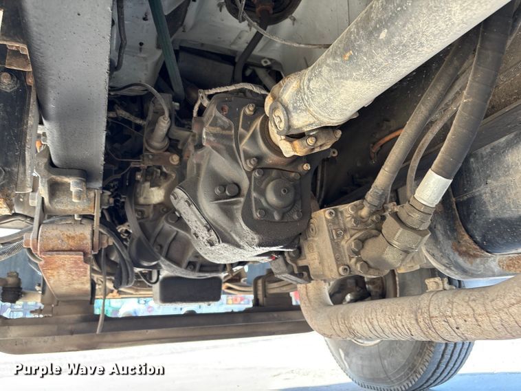 image for item EU7452 2006 Ford F750 pothole patcher truck