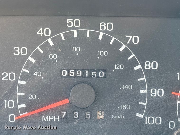 image for item EU7452 2006 Ford F750 pothole patcher truck