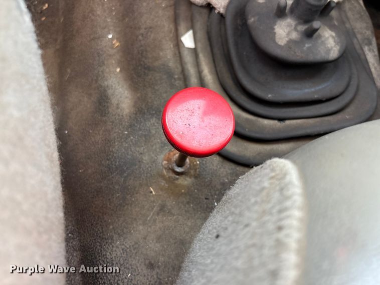 image for item EU7452 2006 Ford F750 pothole patcher truck