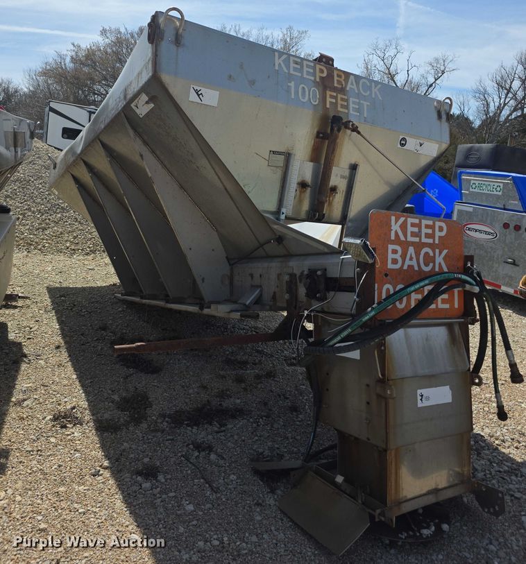 image for item EV2004 (2) spreaders