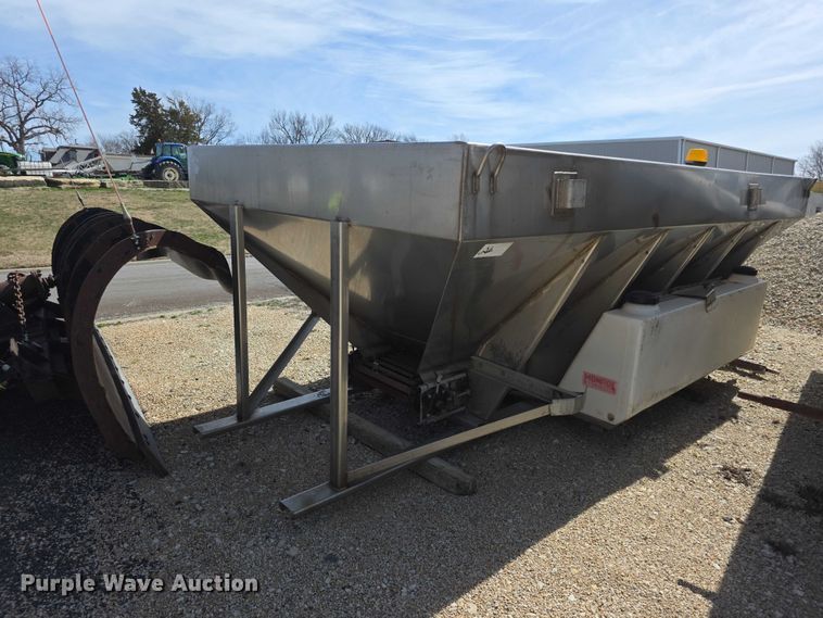 image for item EV2004 (2) spreaders