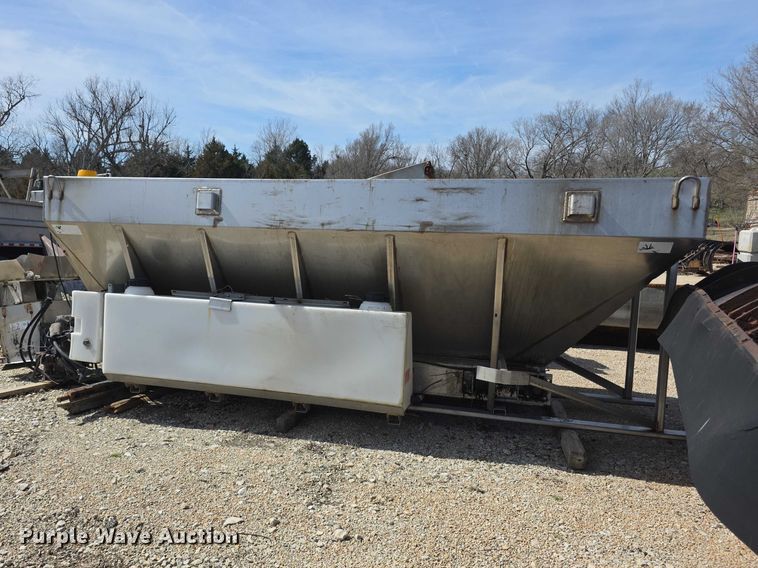 image for item EV2004 (2) spreaders