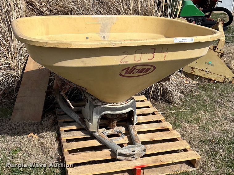 image for item EV2007 Vicon 2034 spreader