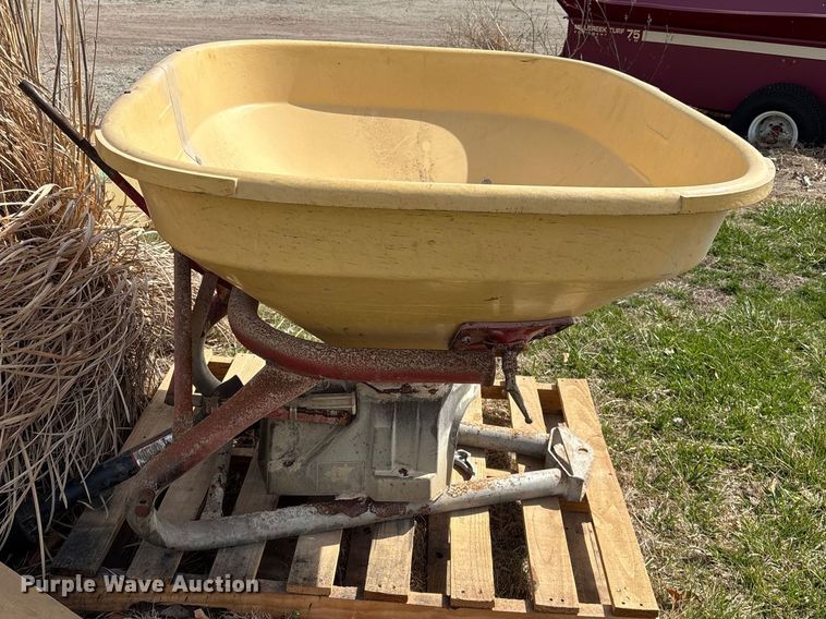 image for item EV2007 Vicon 2034 spreader