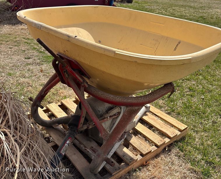 image for item EV2007 Vicon 2034 spreader