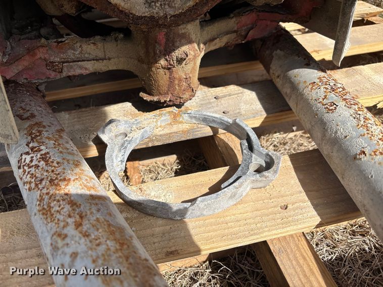 image for item EV2007 Vicon 2034 spreader