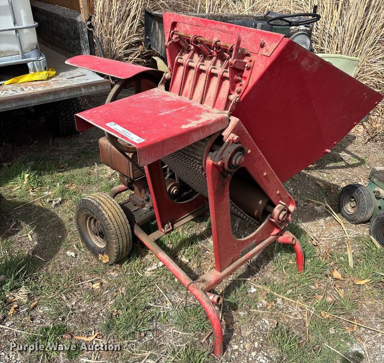 image for item EV2010 Royer 2900  topsoil shredder