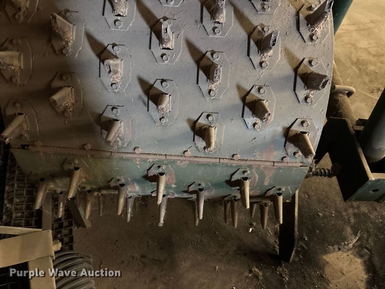 image for item EV2014 OMC Lincoln aerator