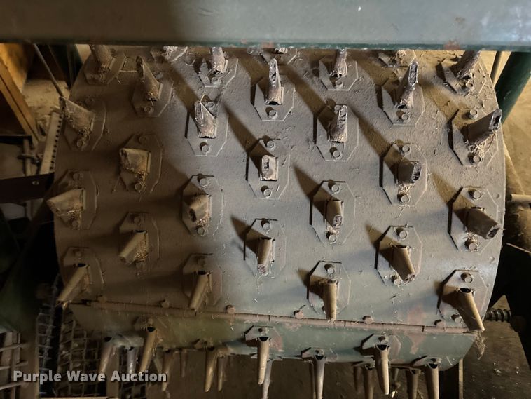 image for item EV2014 OMC Lincoln aerator